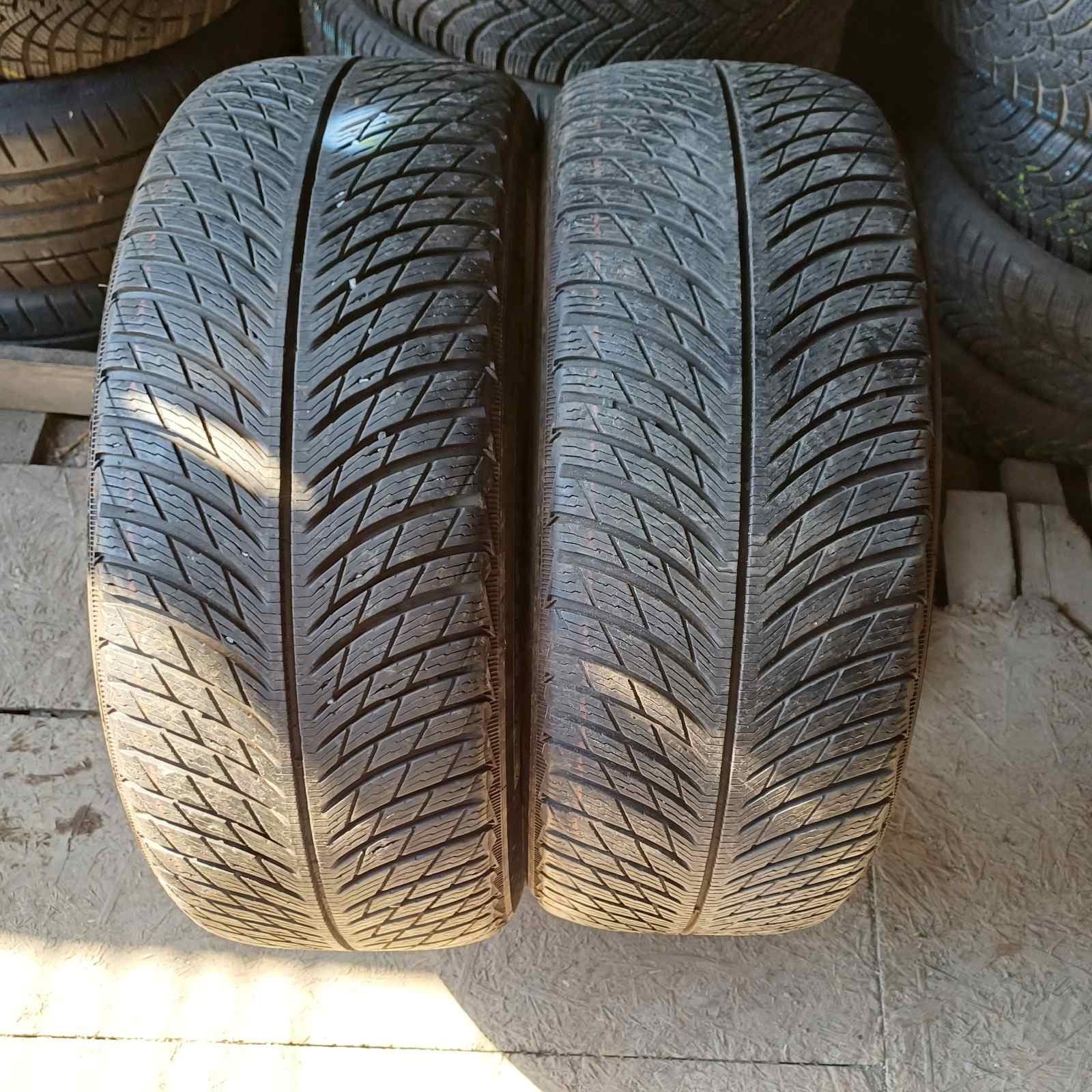 Michelin Pilot Alpin 5 215/50R18